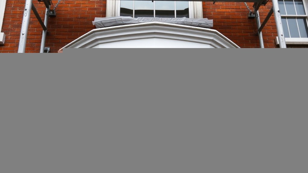 Bay Windows Upper Edmonton